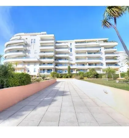 Iago Azur, 5 Minutes A Pied De La * Frejus