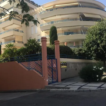 Iago Azur, 5 Minutes A Pied De La Apartment Frejus