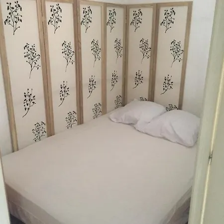 Iago Azur, 5 Minutes A Pied De La Fréjus